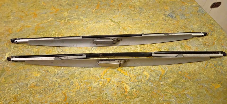 Vintage Datsun 510 16" Wiper Blades Matching Pair