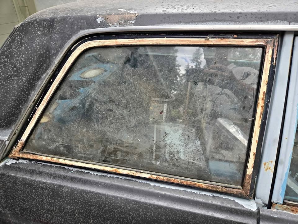 Datsun 510 2 Door Rear Windows
